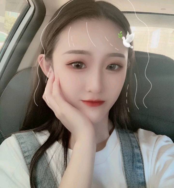 都是纯纯的，脸蛋颜值可出道